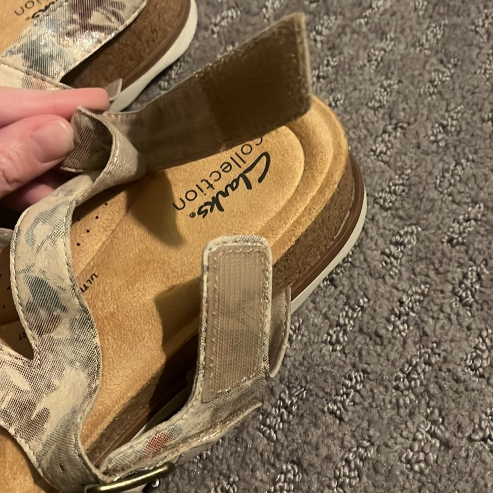 Clarks Collection Sandals - Picture 4 of 6
